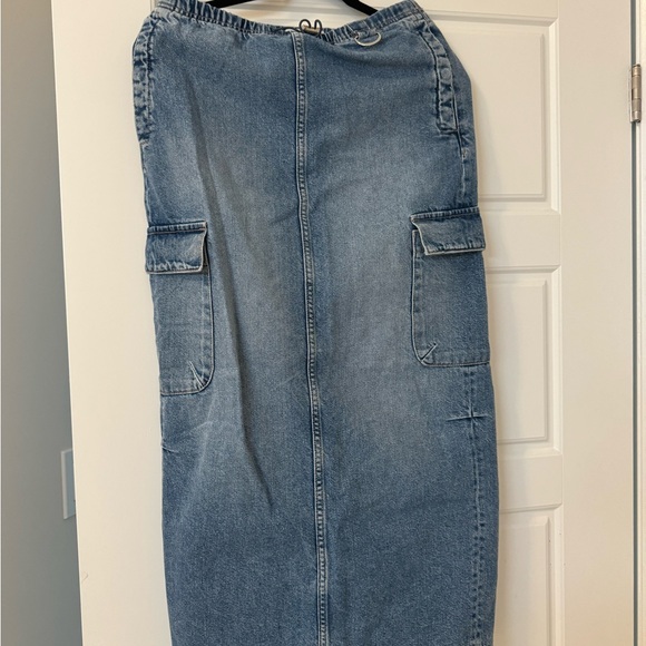 Zara maxi jean cargo style skirt - Picture 1 of 3